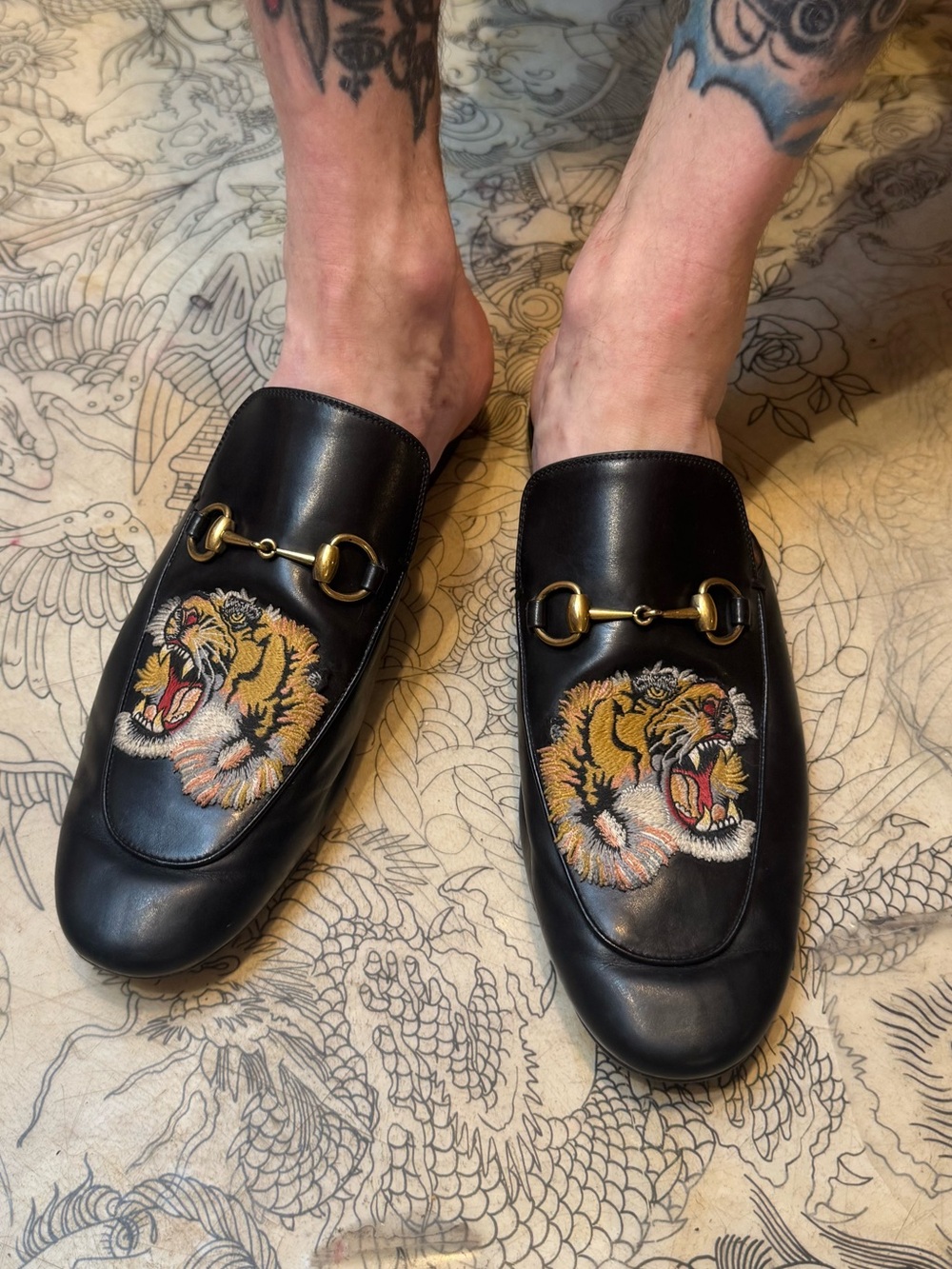 Gucci Black Leather Tiger Embroidered Horsebit Loafers